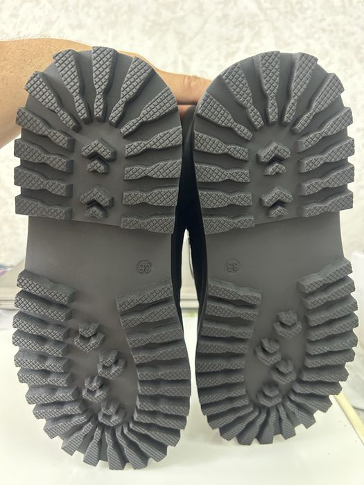 Продам детские сапоги (дутики)