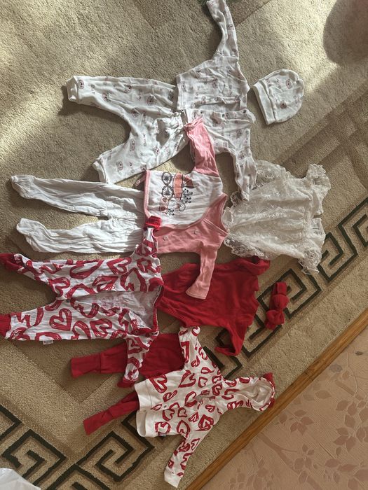 Детская одежда для девочки с рождения до 6месяцев