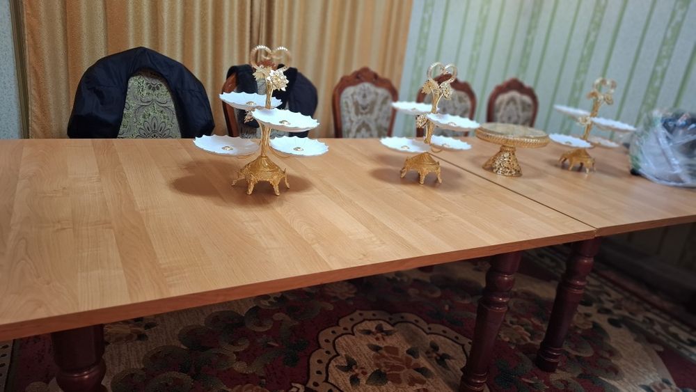 Гостиный стол орындықтарымен