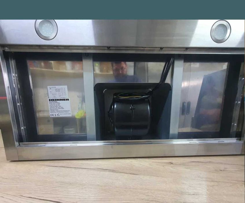 Абсорбатор 90см.Супер мощен.