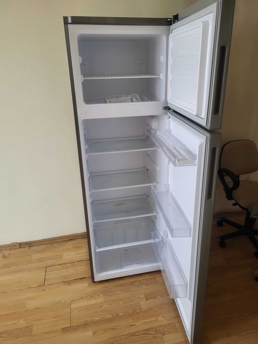 Vand frigider Arctic cu 2 usi, 306L, AD60310M40S, stare ca nou