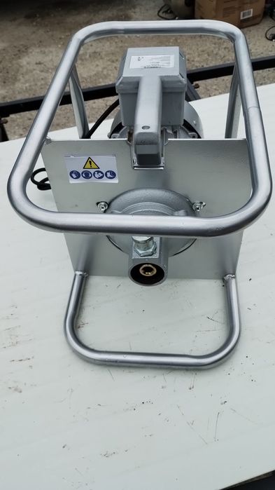 Vibrator de beton nou preț 300lei