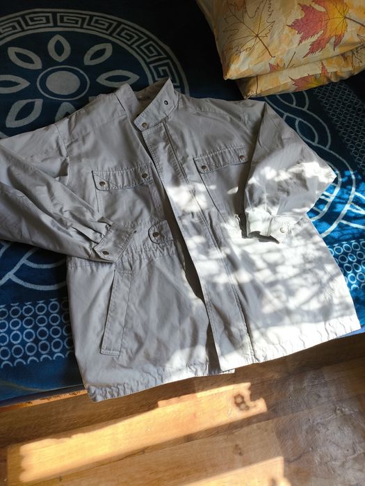 Куртка женская 50-52 р