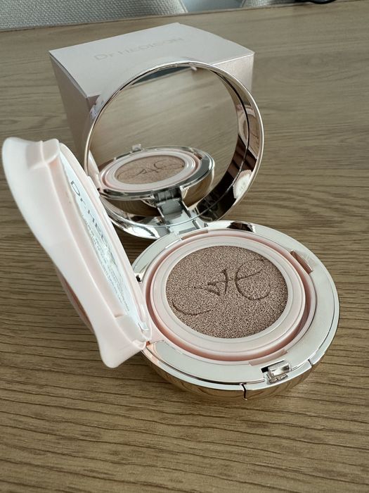 BB Cream cu SPF50 nuanta Ivory Miracle Cushion, 15 g, Dr. Hedison
