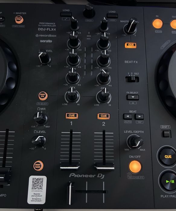 Pioneer FLX4 (cu garanție)