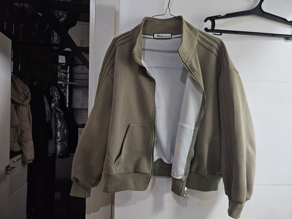 Бомбер, олемпийка