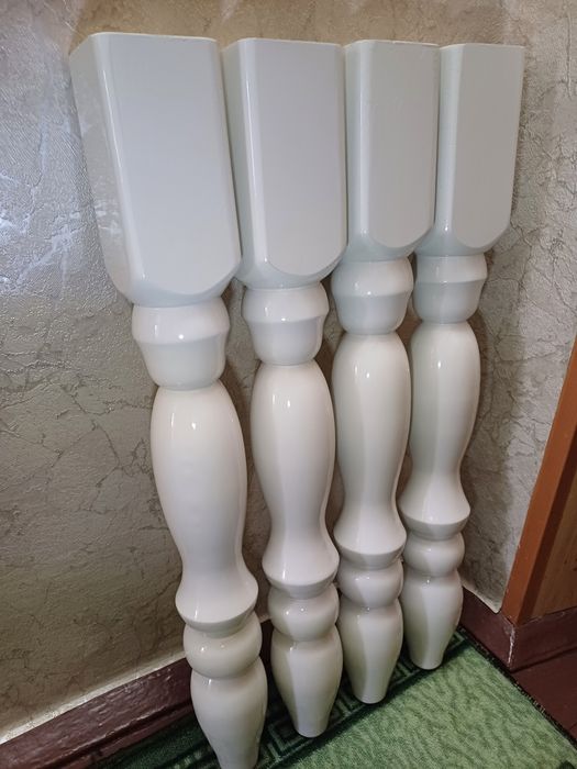 Продам стол овальный.