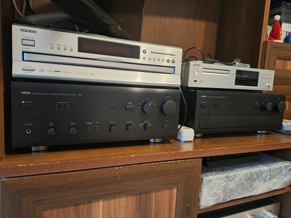 Amplificatoare Yamaha ax1070 Yamaha ax750 2 bolizi