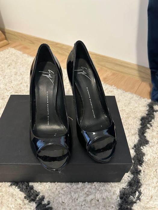 Дизайнерски обувки Versace, Giuseppe Zanotti, Casadei