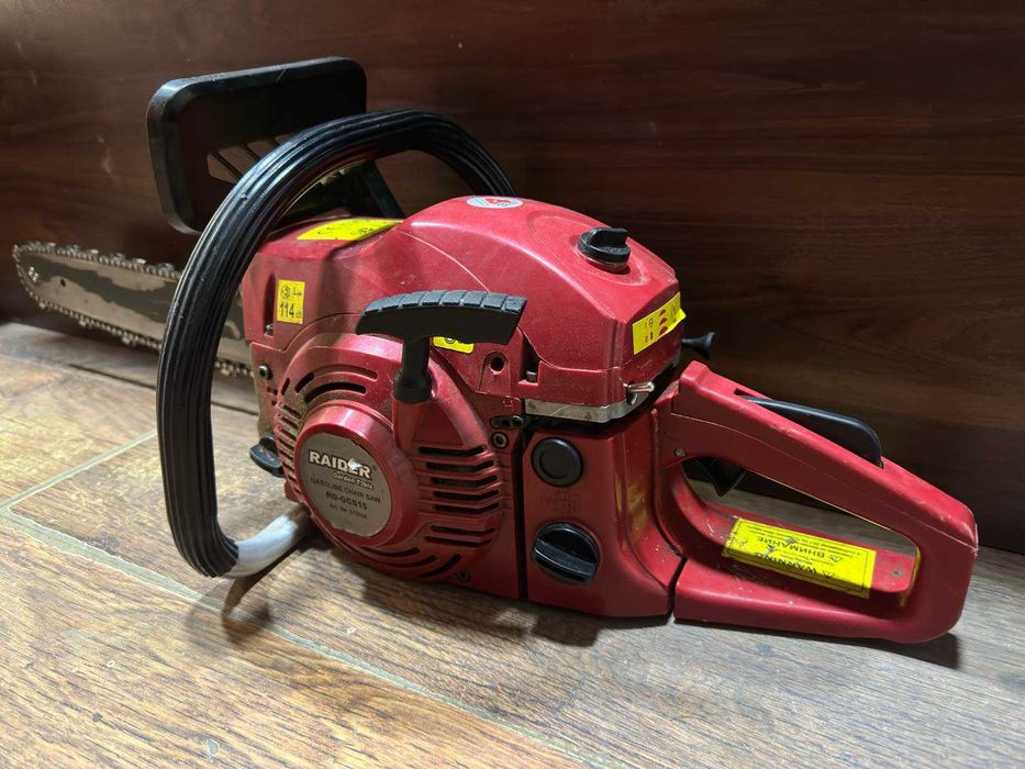 Бензинова резачка RAIDER RD-GCS15, 3 к.с., 45 см