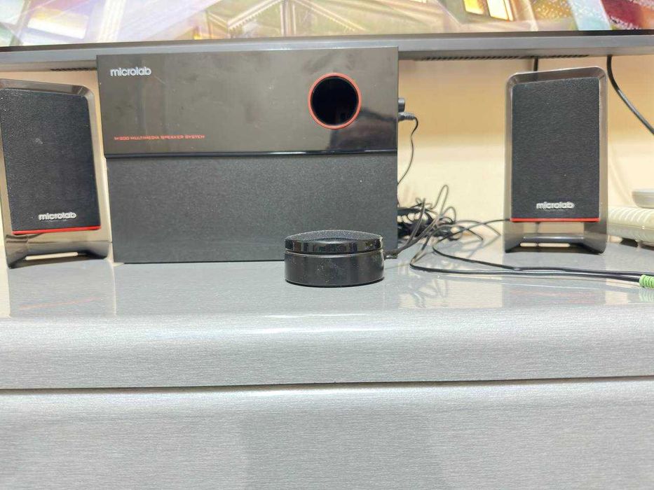 Продаются колонки и самбуфер MICROLAB M-200