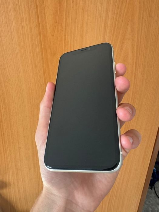 Iphone 11 в  отличном состоянии