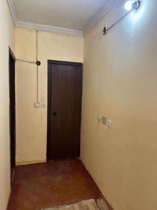 Ховлидан  бир  хонаси берилади  ошхона  санузел  общие