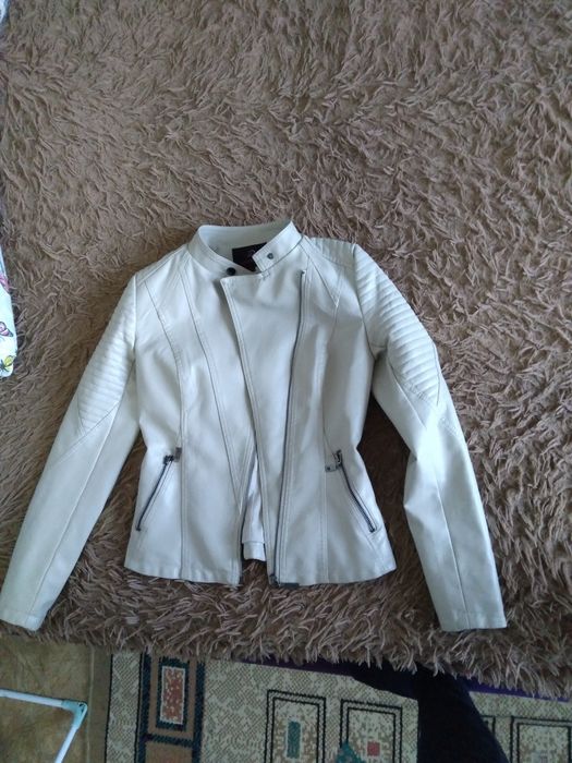 Продам кожаную куртку