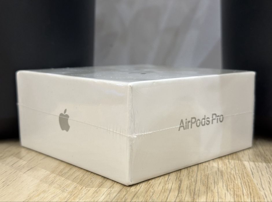 Неразопаковани AirPods Pro 2nd Generation USB-C