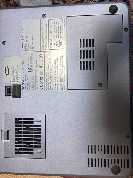 Video projector sony vpl cx5