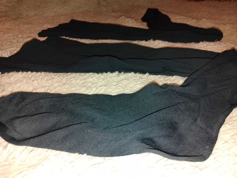 ПРОДАМ ЖЕНСКИЕ ЧУЛКИ ! Черные. Материал очень плотный капрон. Новые !