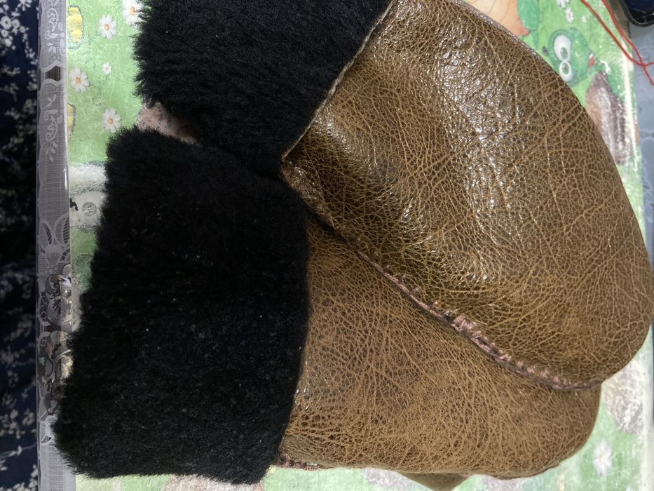 Продам варежки из дубленки.