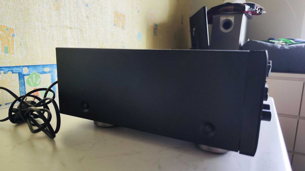 Стерео усилвател Yamaha AX-570