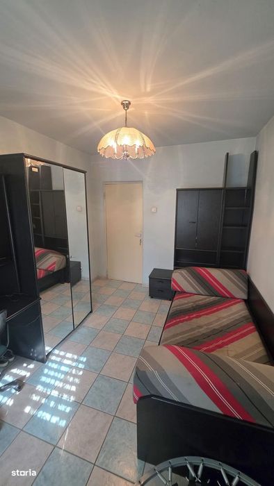Apartament 4 camere pe strada Condurasilor, zona Alfa