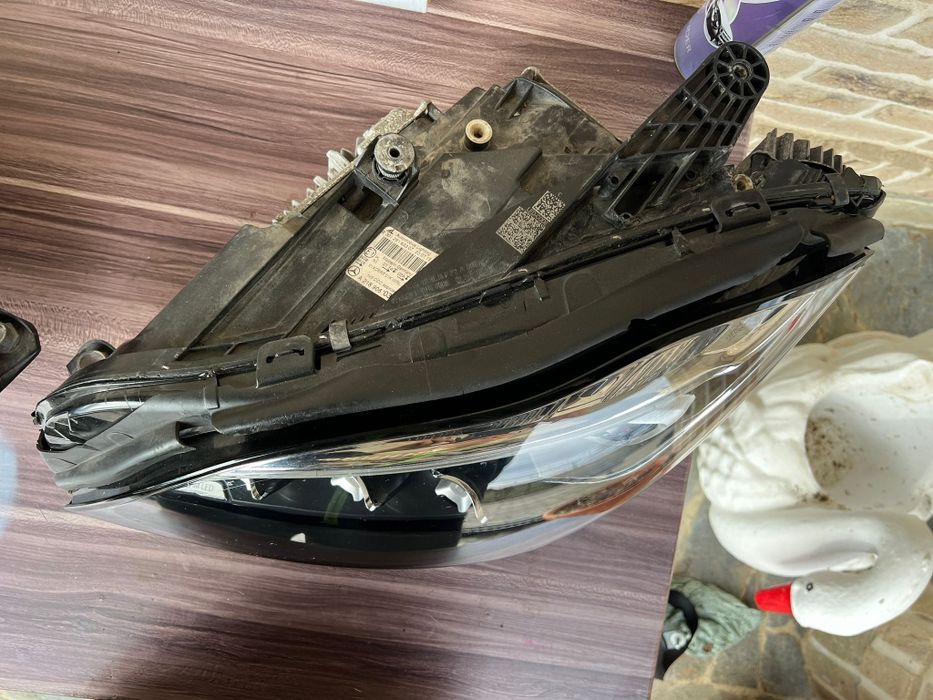 Far mercedes cls dreapta multibeam