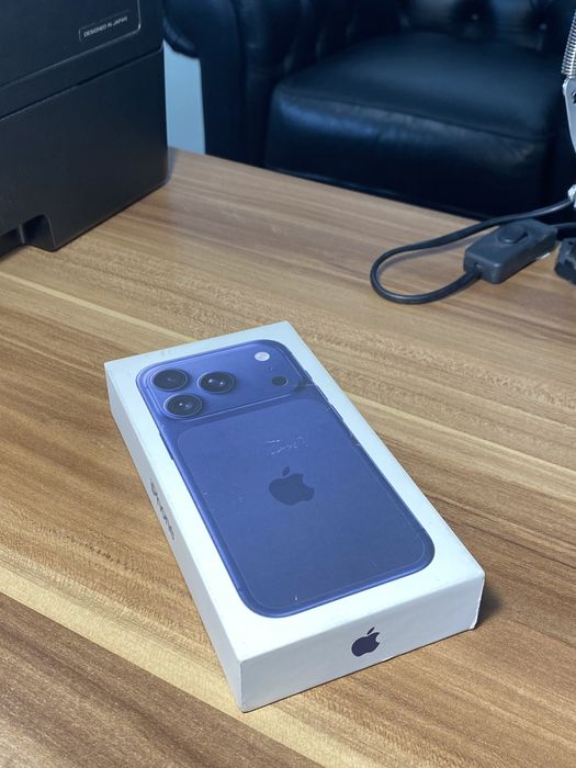 iPhone 17 Pro• 256 GB • Deep Blue