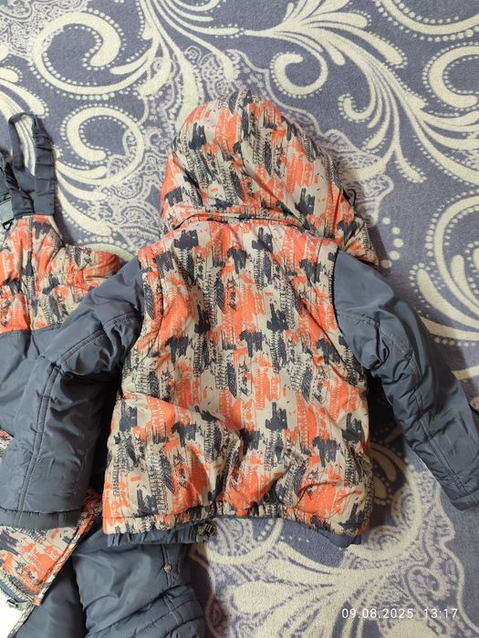 Зимний комбинезон для малыша