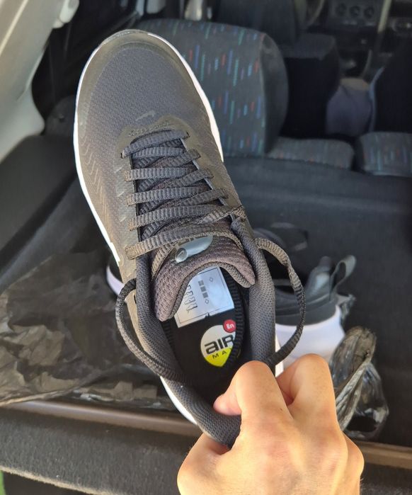 Кроссовки Nike W AIR MAX NUAXIS