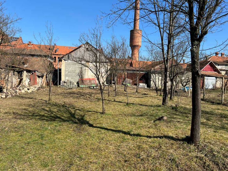Vând casă la sat