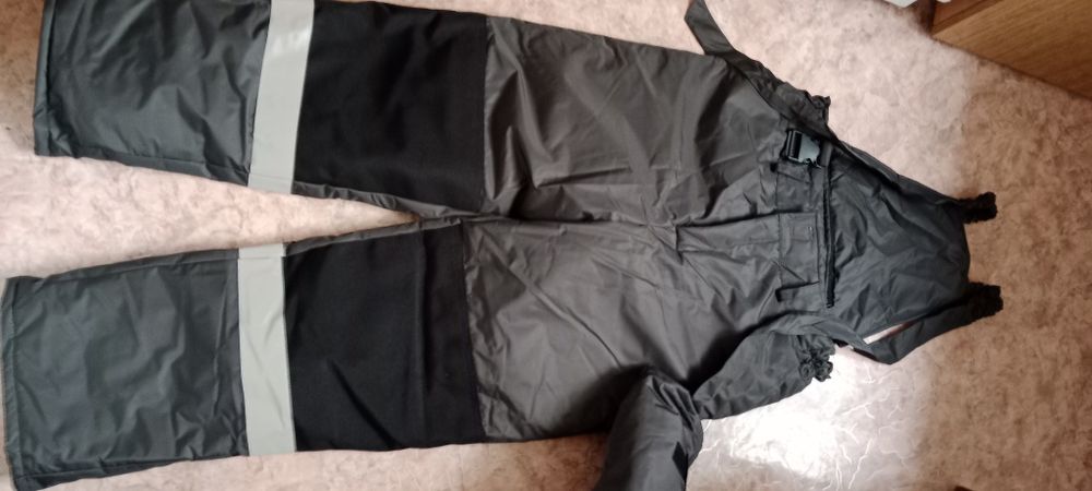 Продам спец одежду