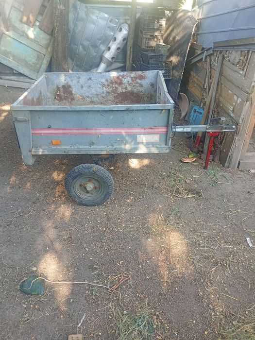 Vând remorcă pentru motocultor în stare foarte bună