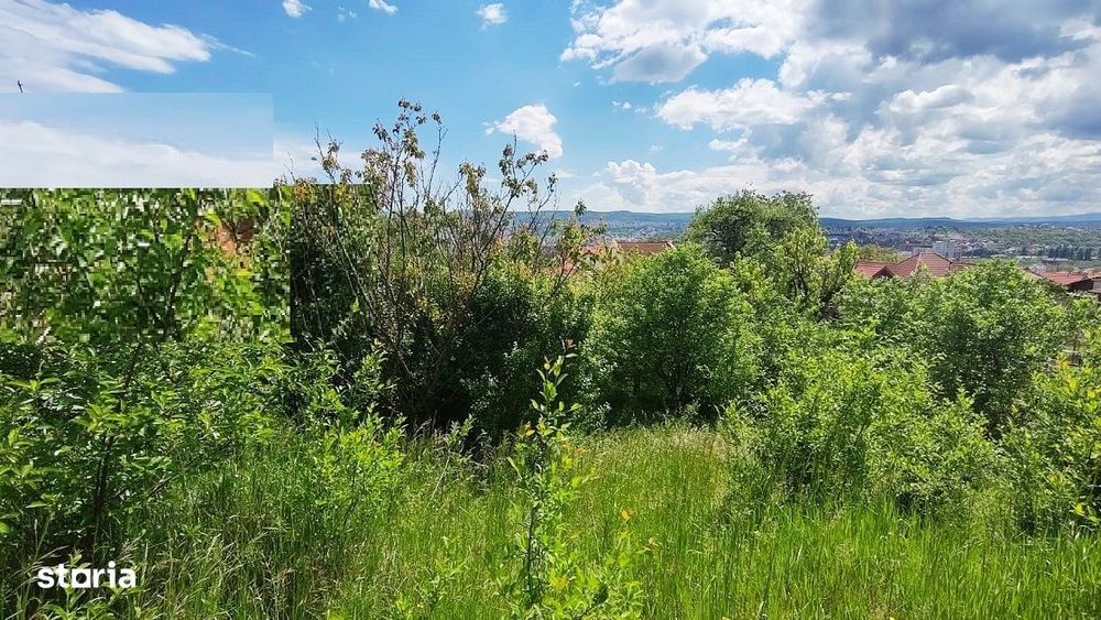 Teren intravilan de 2108 mp, cu casa, zona excelenta, Dambul Rotund