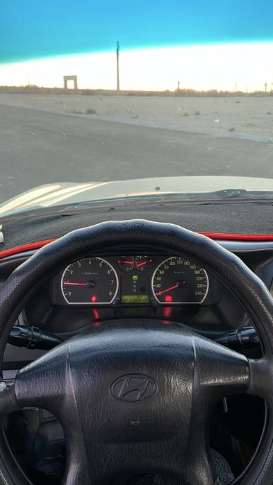 Hyundai sonata EF 2004 2L