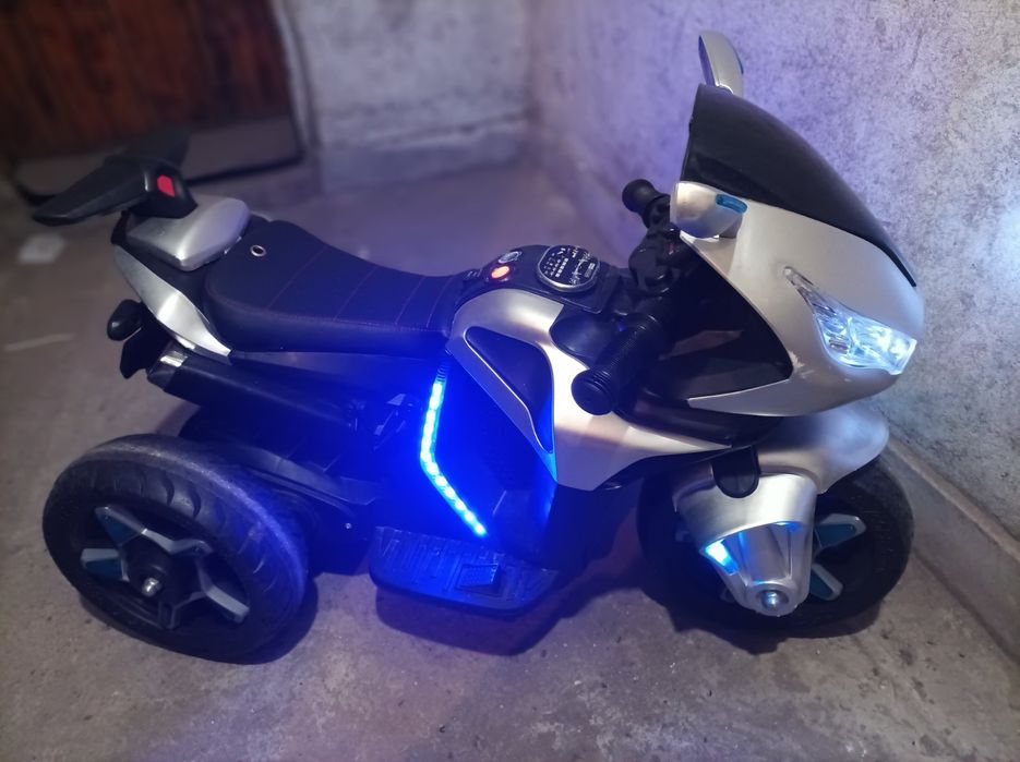 Детски акумулаторен мотор