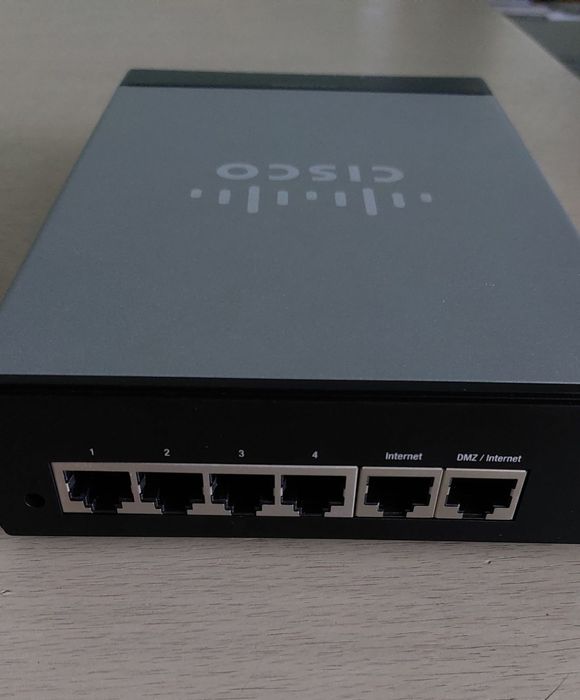 Жичен рутер Cisco Small Business RV042 Dual WAN VPN