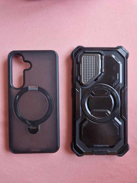 Vând 2 huse Samsung s 25