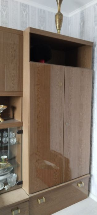 Отдам гарнитур/стенка