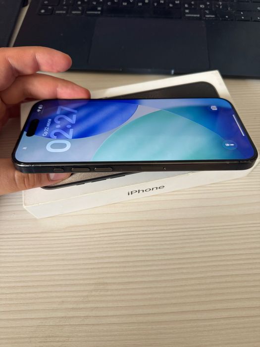 IPhone 15 pro max Blue Titanium