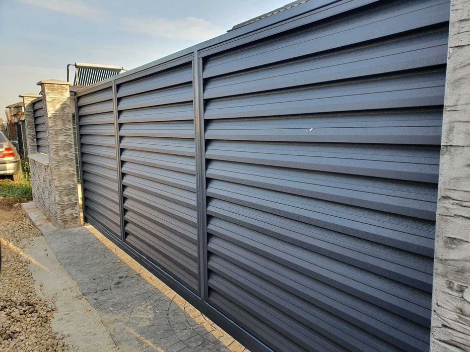 Garduri și porți stil jaluzele sipca metalica tablă cutata