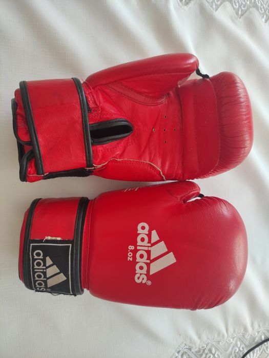 Боксерские перчатки (8oz)