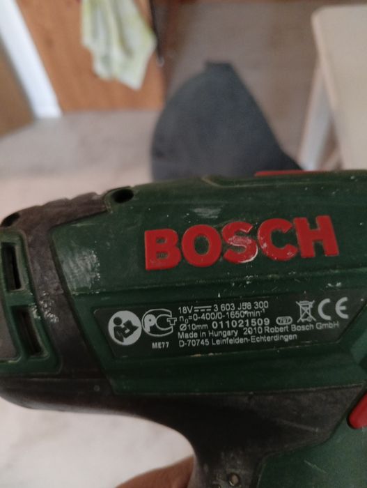 Продавам ударен винтоверт BOSCH PSB-18LI