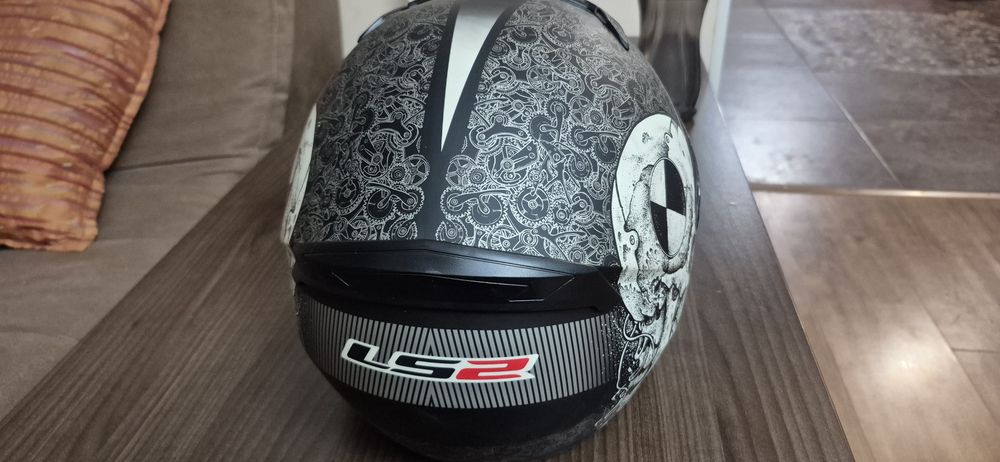 Шлем мотоциклетный LS