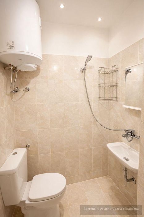 Дава се под наем Едностаен апартамент в Пловдив, Център - 25 кв.м за 298.86 € - Снимка #2