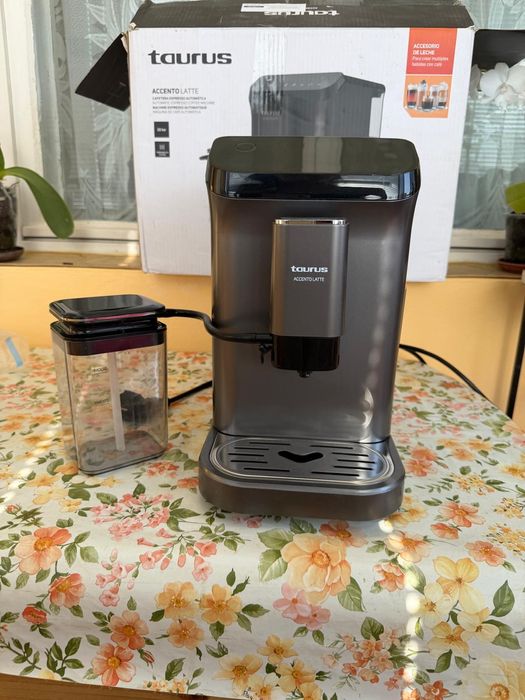 Кафемашина TAURUS Accento latte