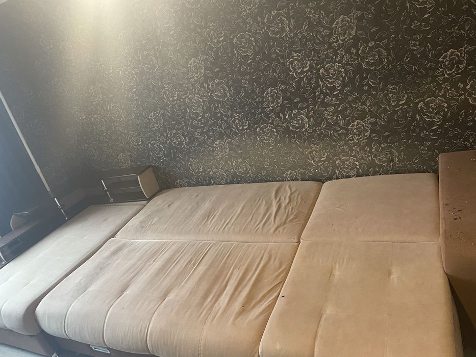 Продам б/у диван 3,5 метра