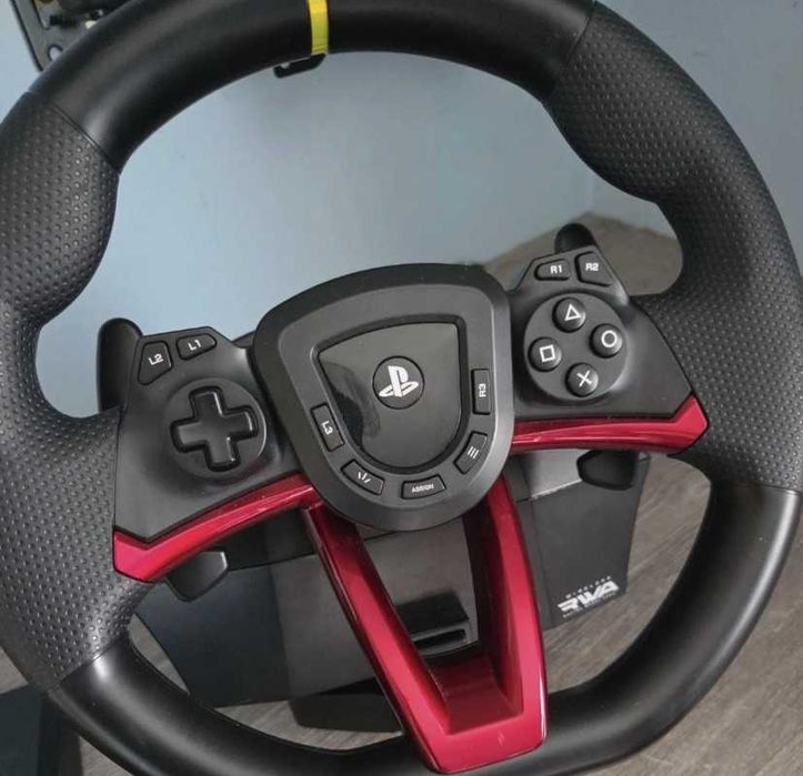 Волан с педали за PS4 и Kомпютър - Hori Racing wheel Wireless RWA – като нов!