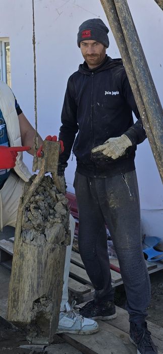 Foraje de mica si mare adâncime  in toata Țara