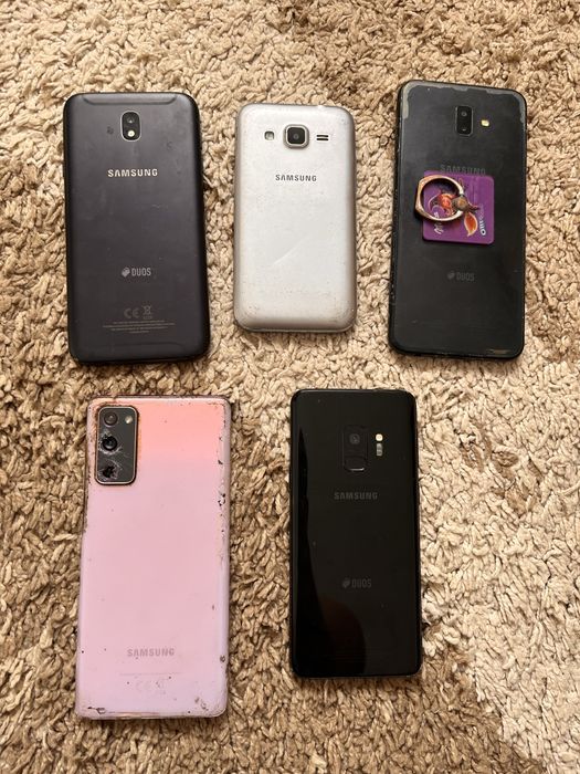 Telefoane pentru piese