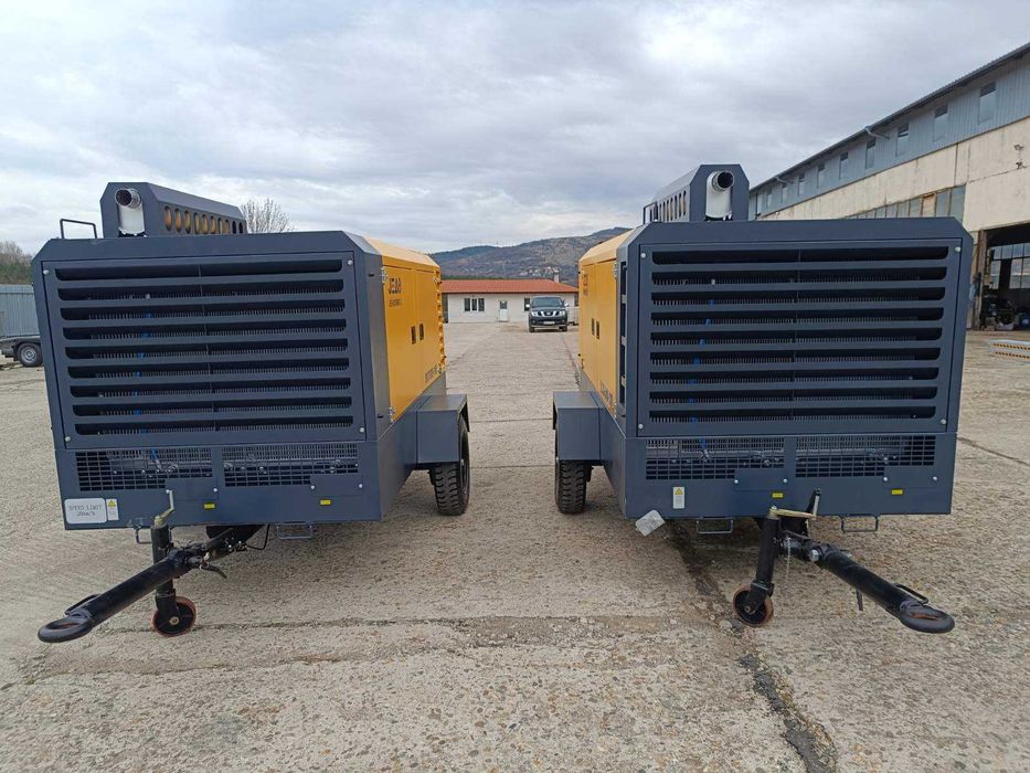 Продавам давам под наем мобилен винтов компресор