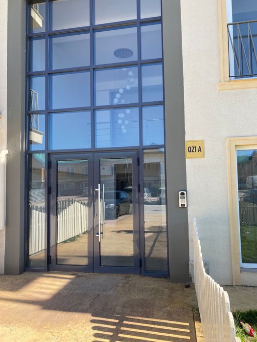 Cosmopolis / 2 camere / Mobilat utilat totul nou  cu vedere la piscina